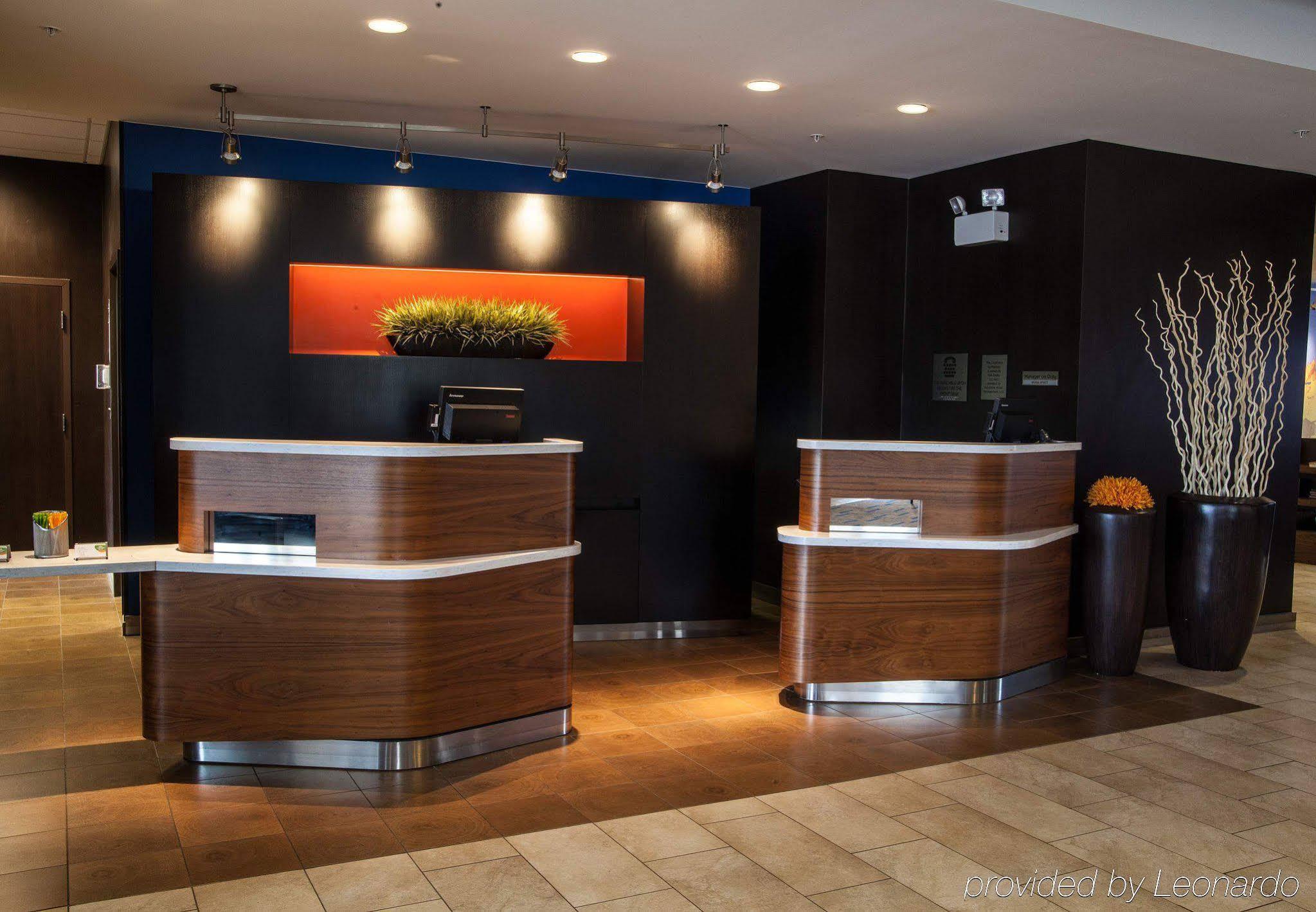 Отель Courtyard By Marriott Йорк Экстерьер фото