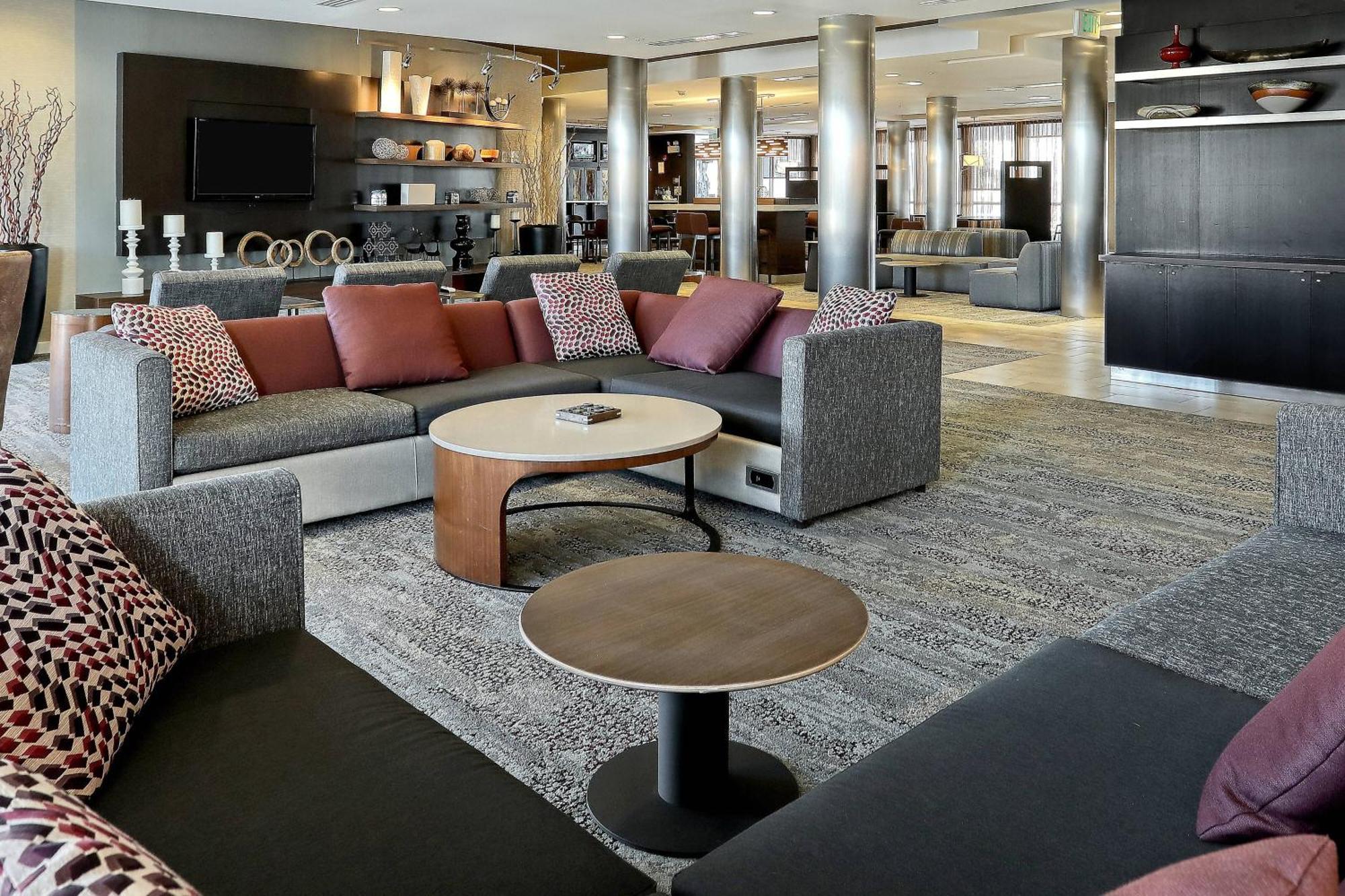 Отель Courtyard By Marriott Йорк Экстерьер фото